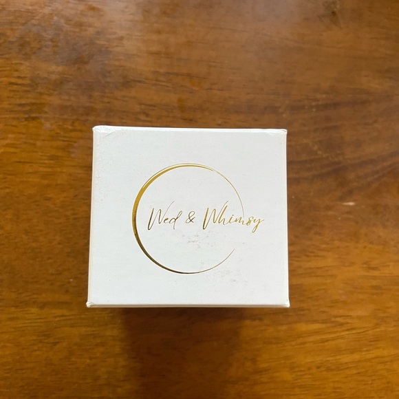 NIB! Velvet Ring Box Wedding Day | 2-in-1 Elegant Champagne Engagement Ring Box - Picture 13 of 14
